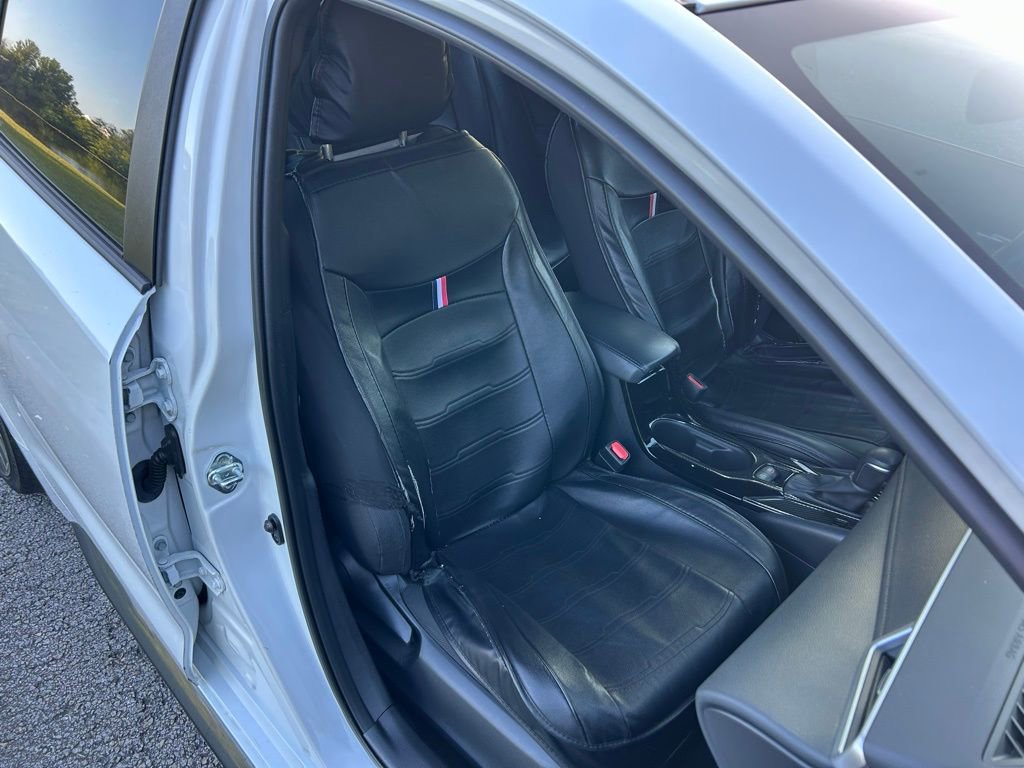 Used 2022 Toyota Corolla SE w/ SE Premium Package FWD image 15