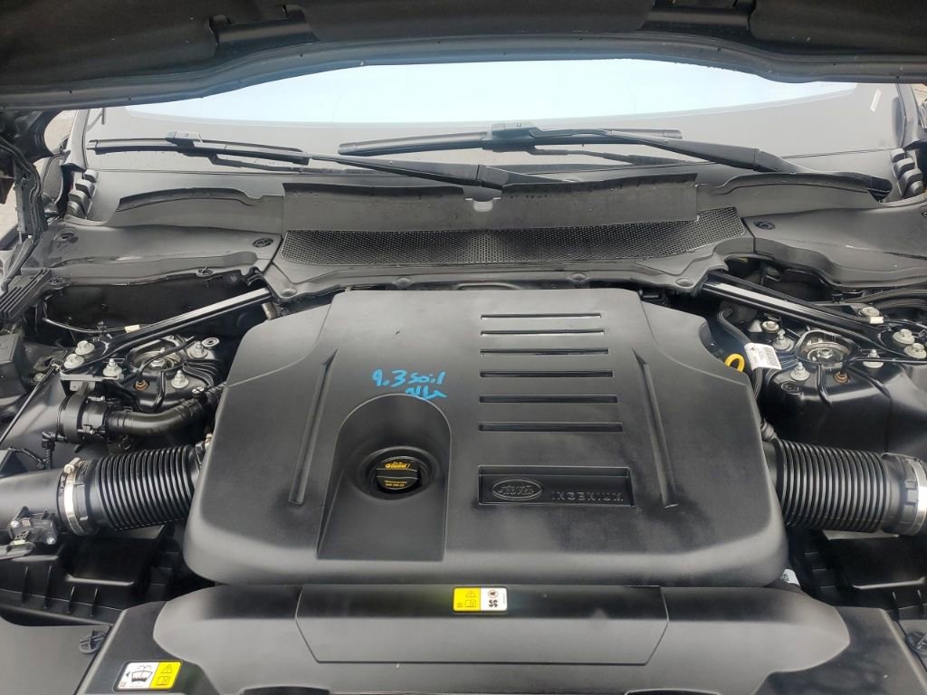 Used 2021 Land Rover Range Rover Sport HSE Silver Edition image 12