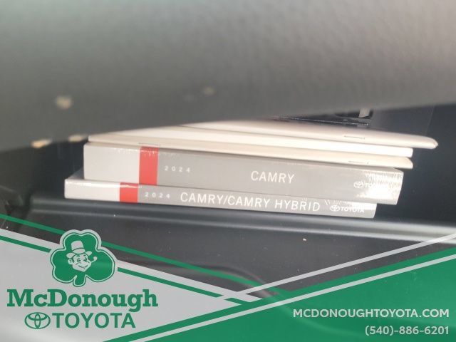 Used 2024 Toyota Camry SE FWD image 30