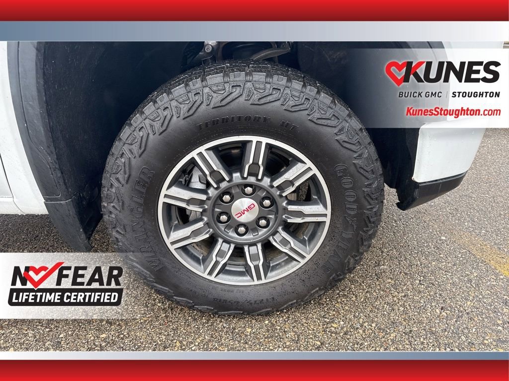 Used 2025 GMC Sierra 1500 AT4 image 15