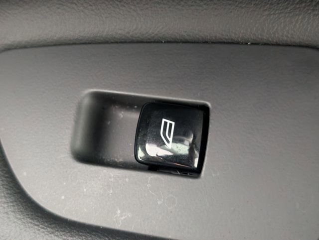 Used 2023 Volvo XC90 T8 Plus w/ Protection Package Premier image 35