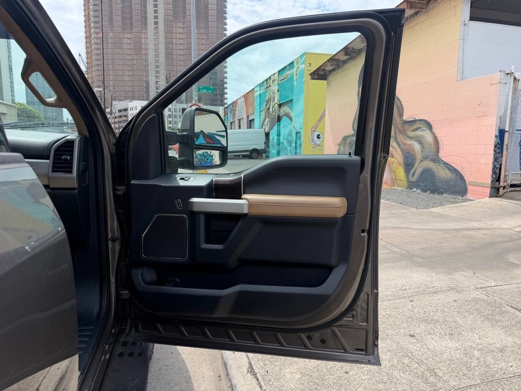 Used 2022 Ford F250 Lariat w/ Tremor Off-Road Package AWD/4WD image 10
