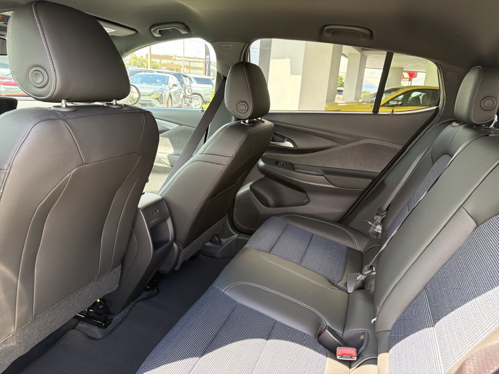 New 2026 Buick Envista Sport Touring w/ Convenience I Package FWD image 20