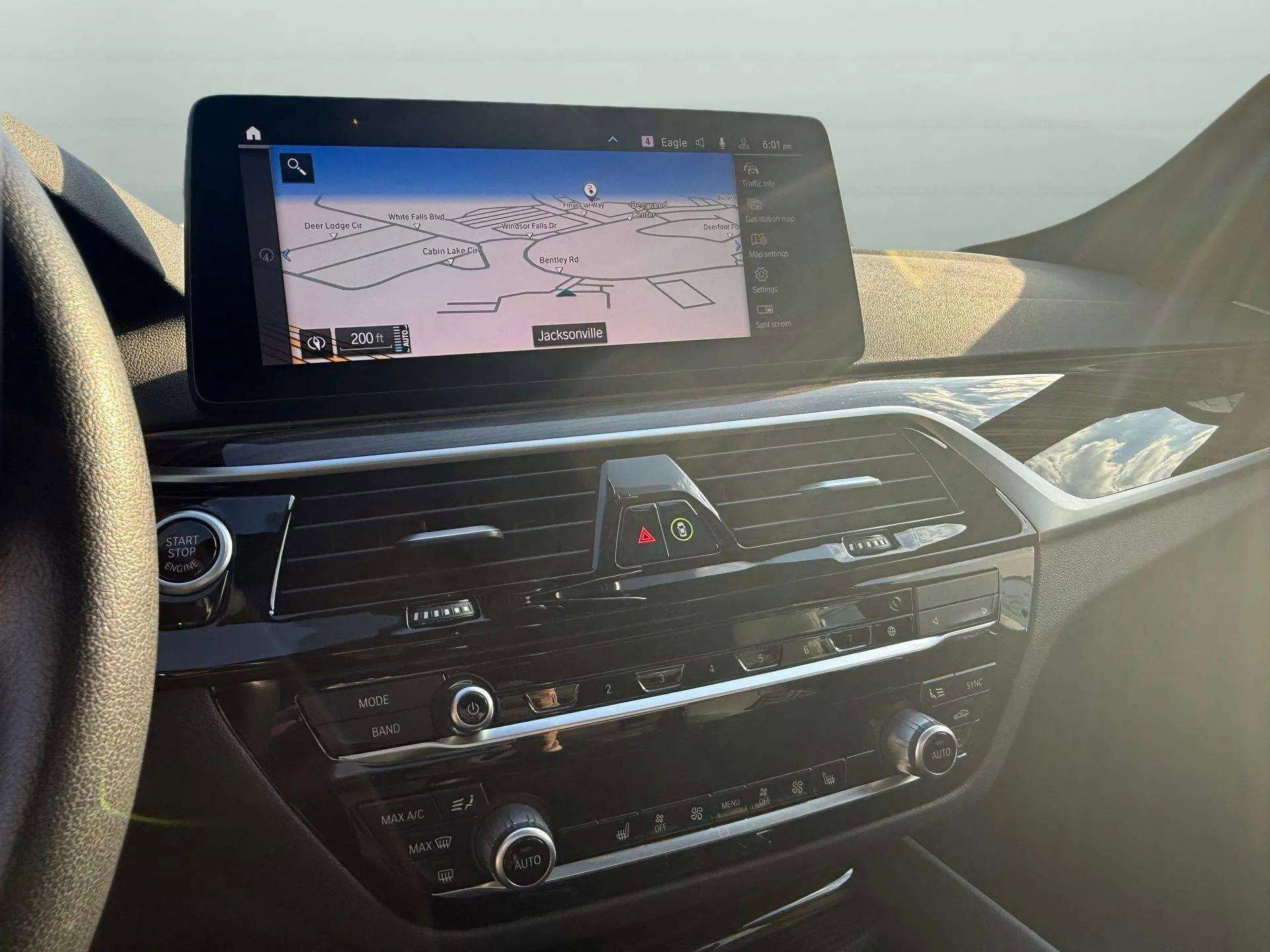 Used 2023 BMW 530e xDrive w/ Premium Package AWD/4WD image 33