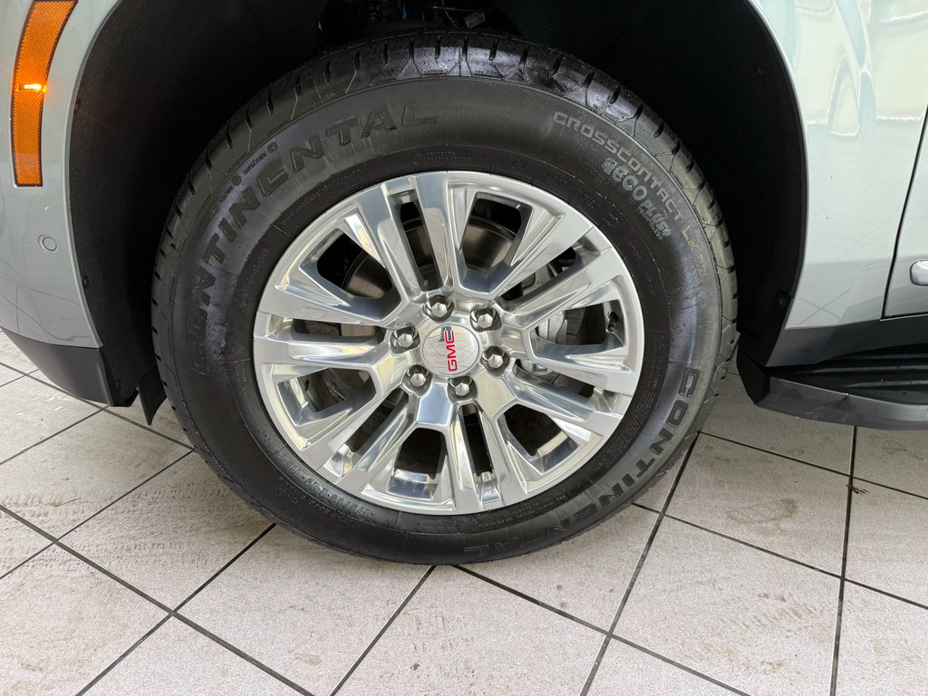 Certified 2025 GMC Yukon Denali AWD/4WD image 13