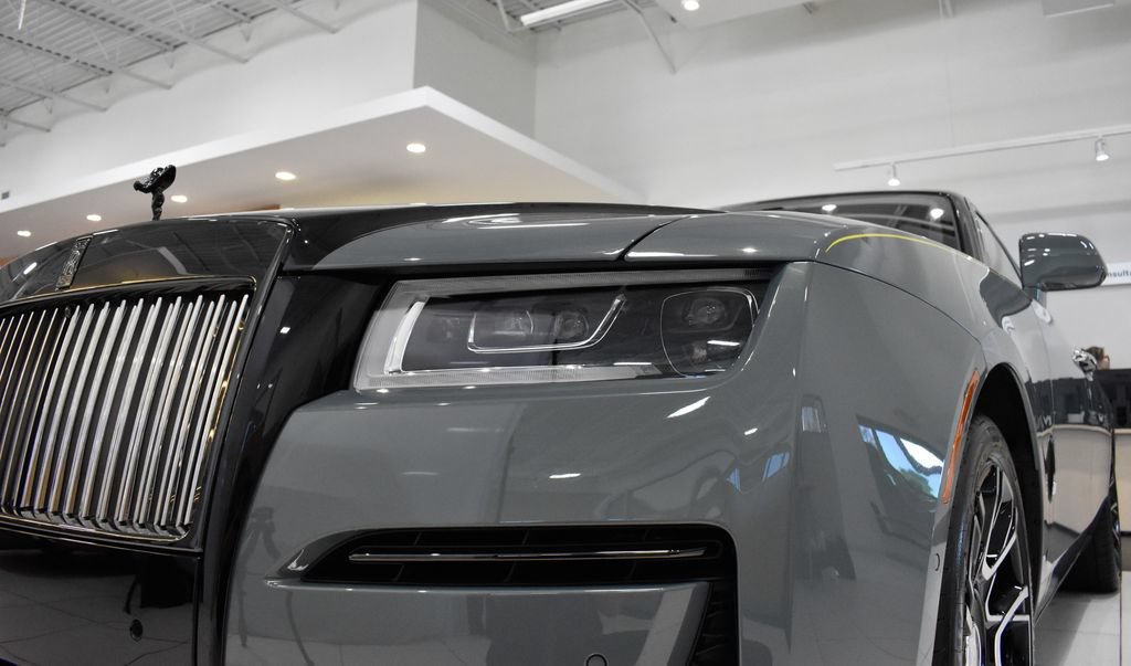 Used 2023 Rolls-Royce Ghost Black Badge w/ Black Badge Ghost Package AWD/4WD image 12
