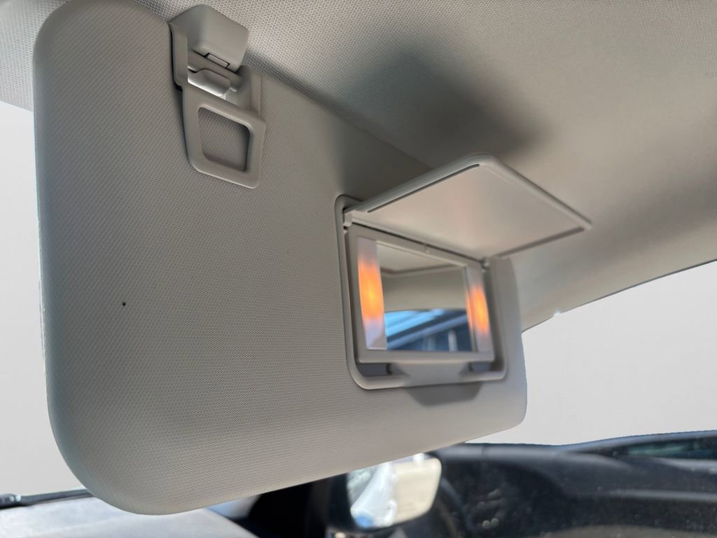 Used 2022 Ford Escape SE FWD image 11