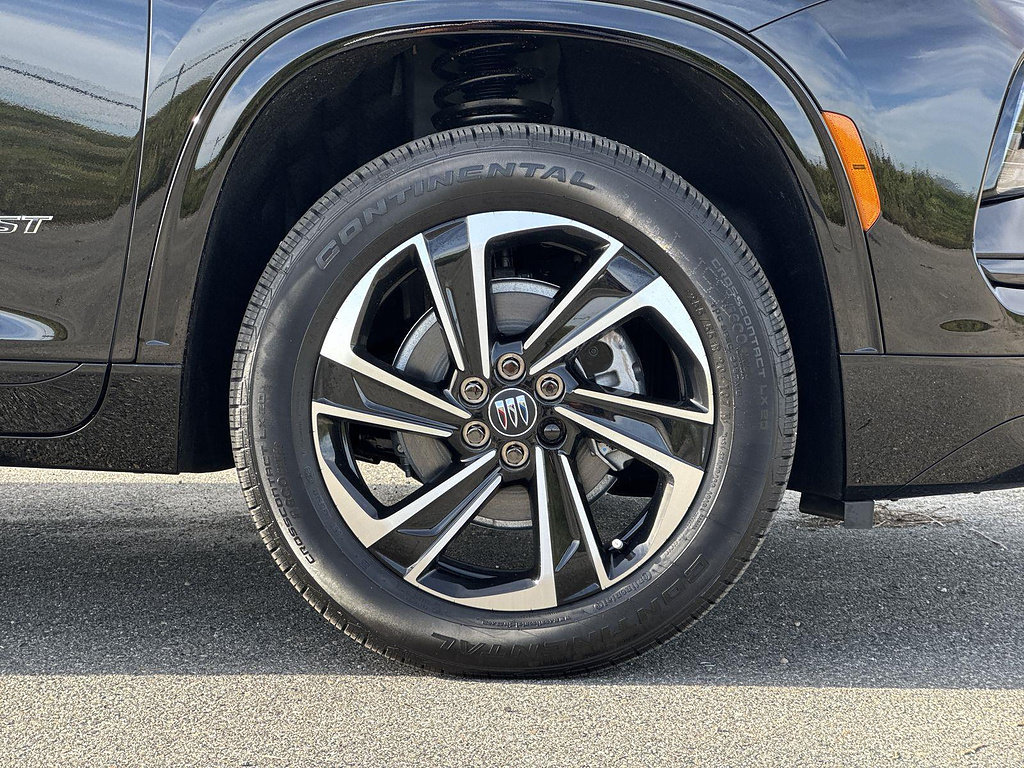 New 2026 Buick Enclave Sport Touring w/ Power Package FWD image 31