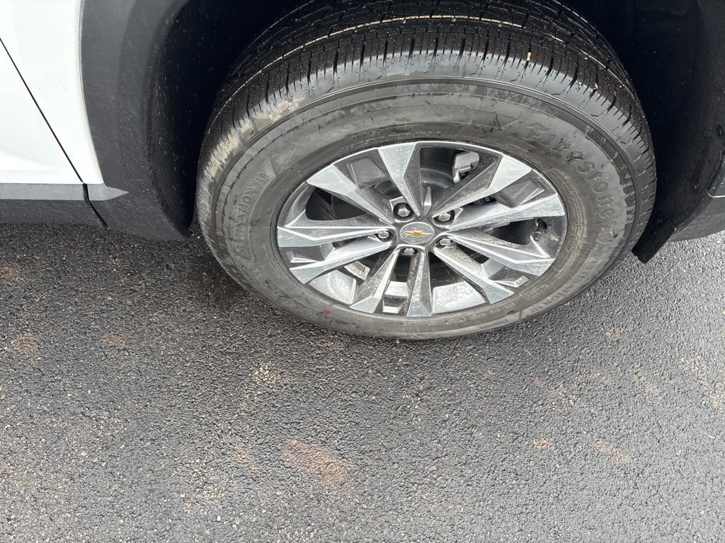 New 2026 Chevrolet Equinox LT w/ Convenience Package II image 14