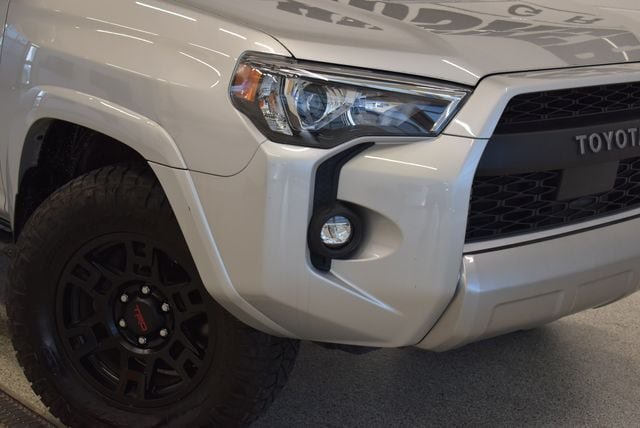 Used 2021 Toyota 4Runner TRD Off-Road Premium w/ Moonroof Package AWD/4WD image 30