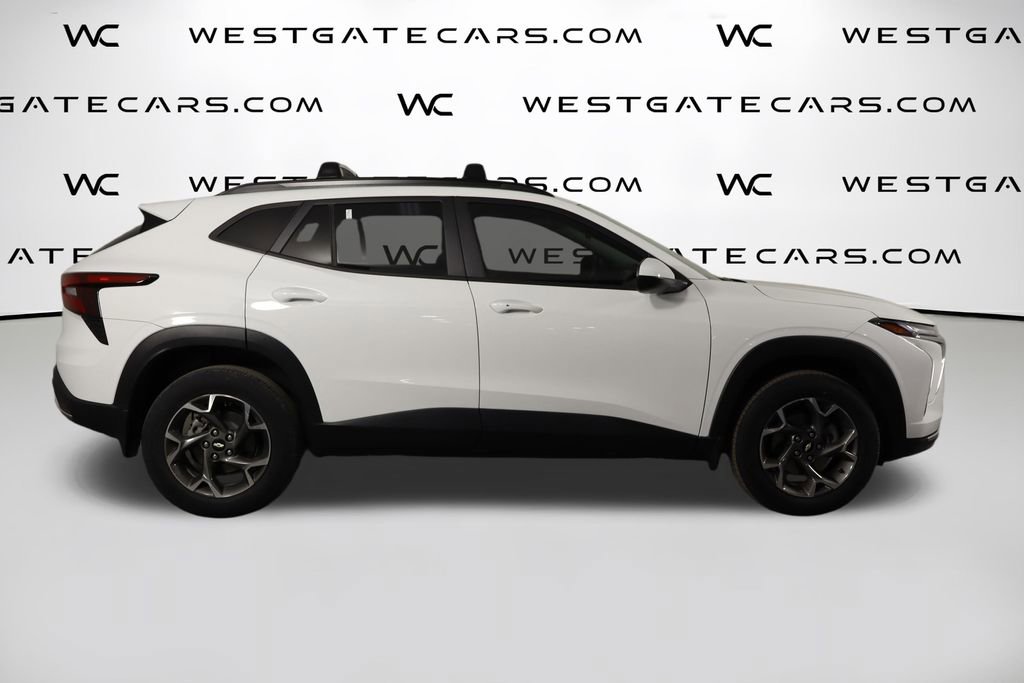 Used 2025 Chevrolet Trax LT w/ Driver Confidence Package FWD image 43