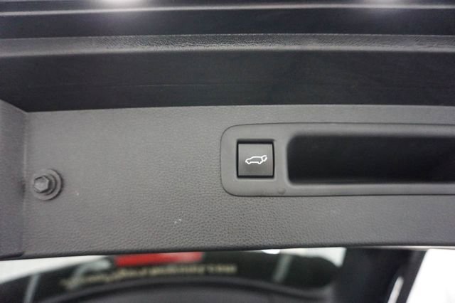 Used 2022 Toyota Highlander XLE image 16