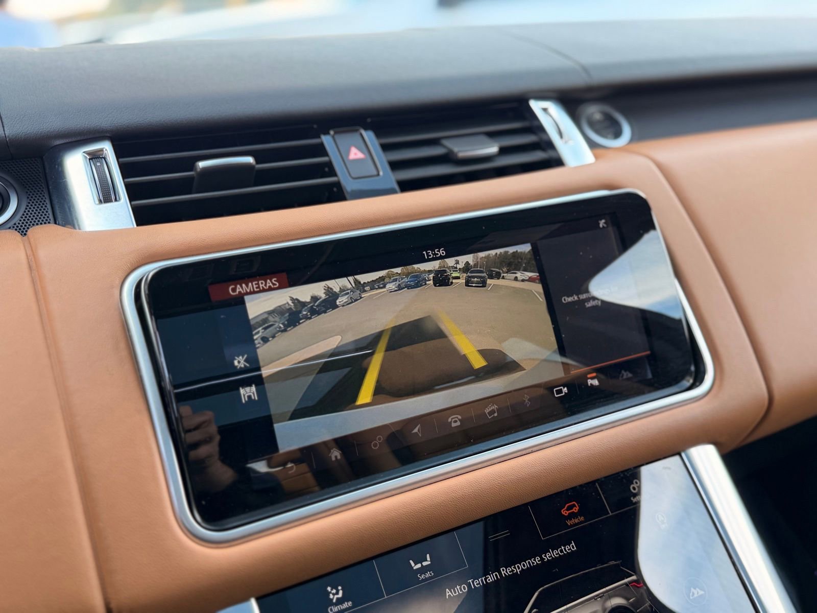 Used 2020 Land Rover Range Rover Sport HSE Dynamic image 53