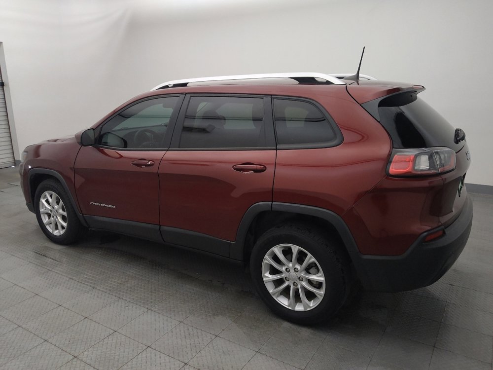 Used 2020 Jeep Cherokee Latitude FWD image 3