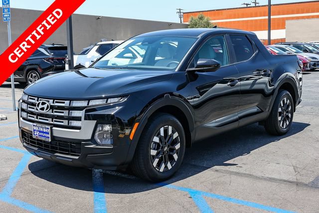 Certified 2025 Hyundai Santa Cruz SE FWD image 3