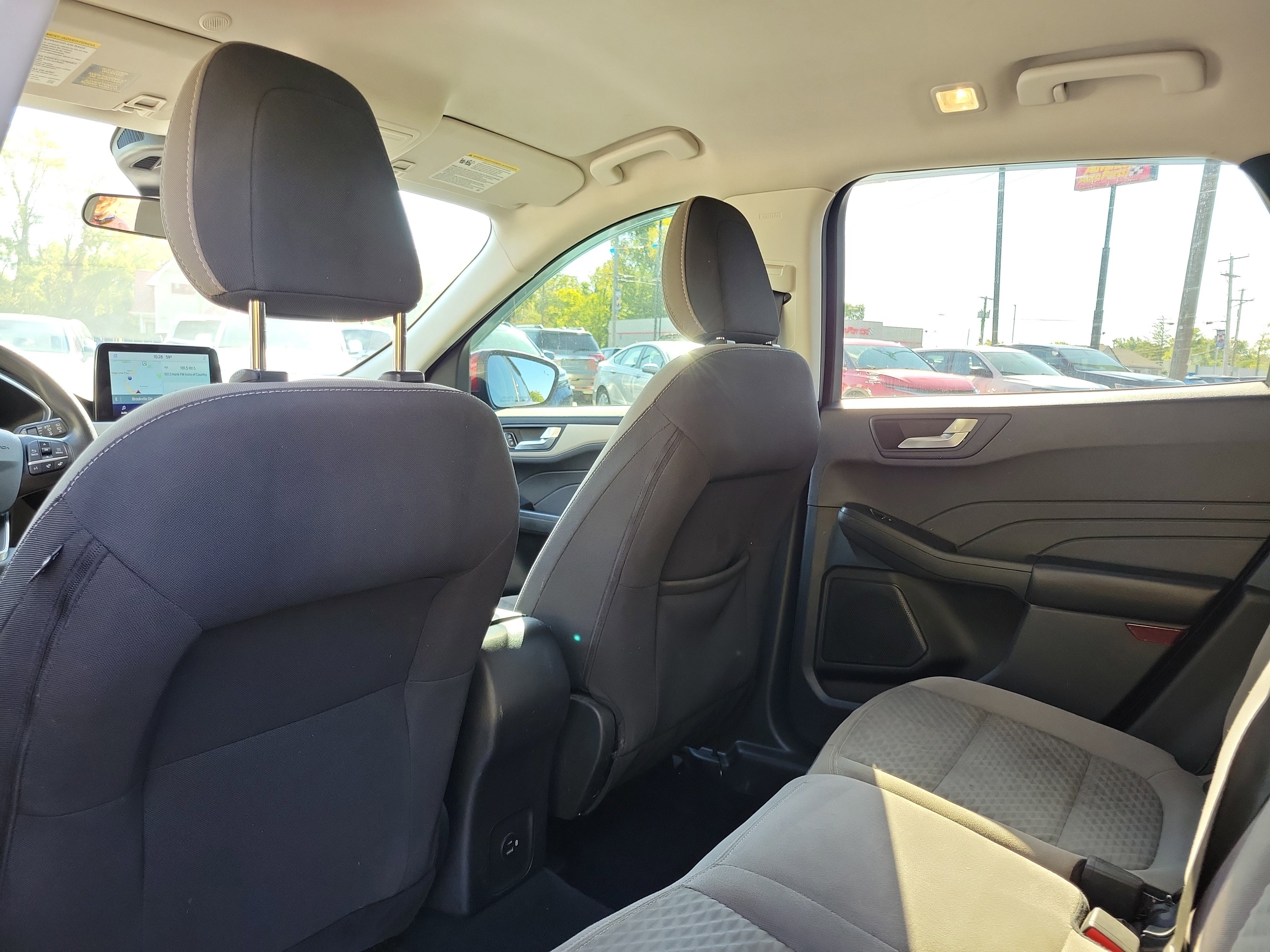 Used 2021 Ford Escape SE image 14