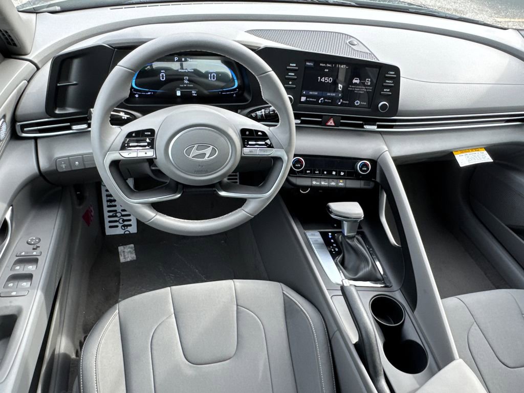 New 2026 Hyundai Elantra Sport w/ Cargo Package image 13
