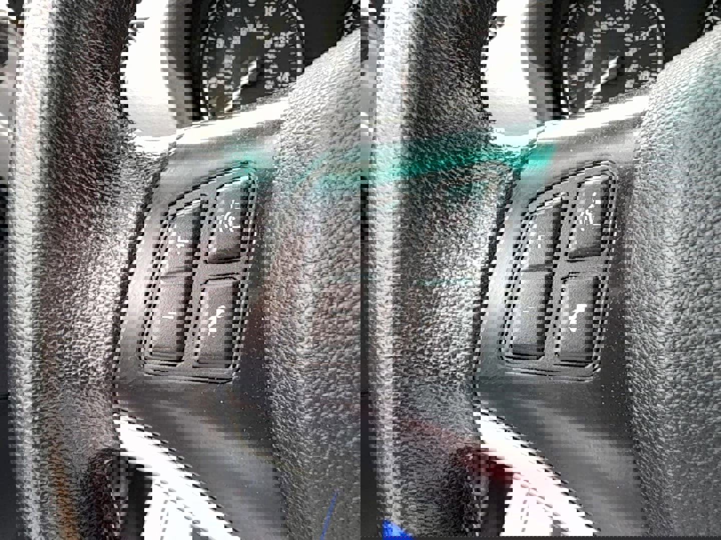 Used 2011 BMW 128i Convertible image 16