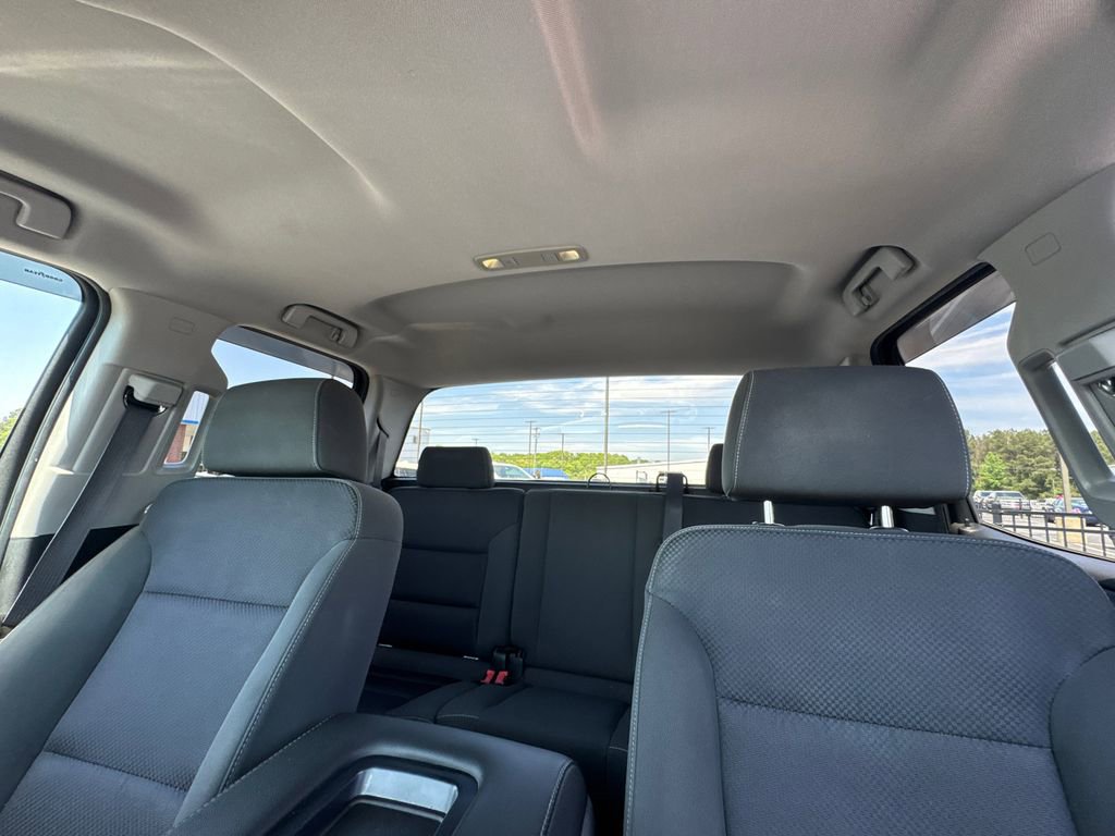 Used 2017 Chevrolet Silverado 1500 LT w/ All Star Edition AWD/4WD image 29