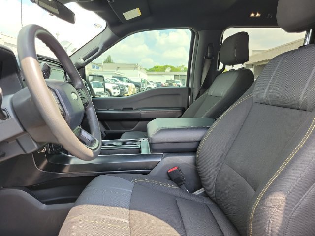 Certified 2025 Ford F150 STX w/ Equipment Group 200A RWD image 17