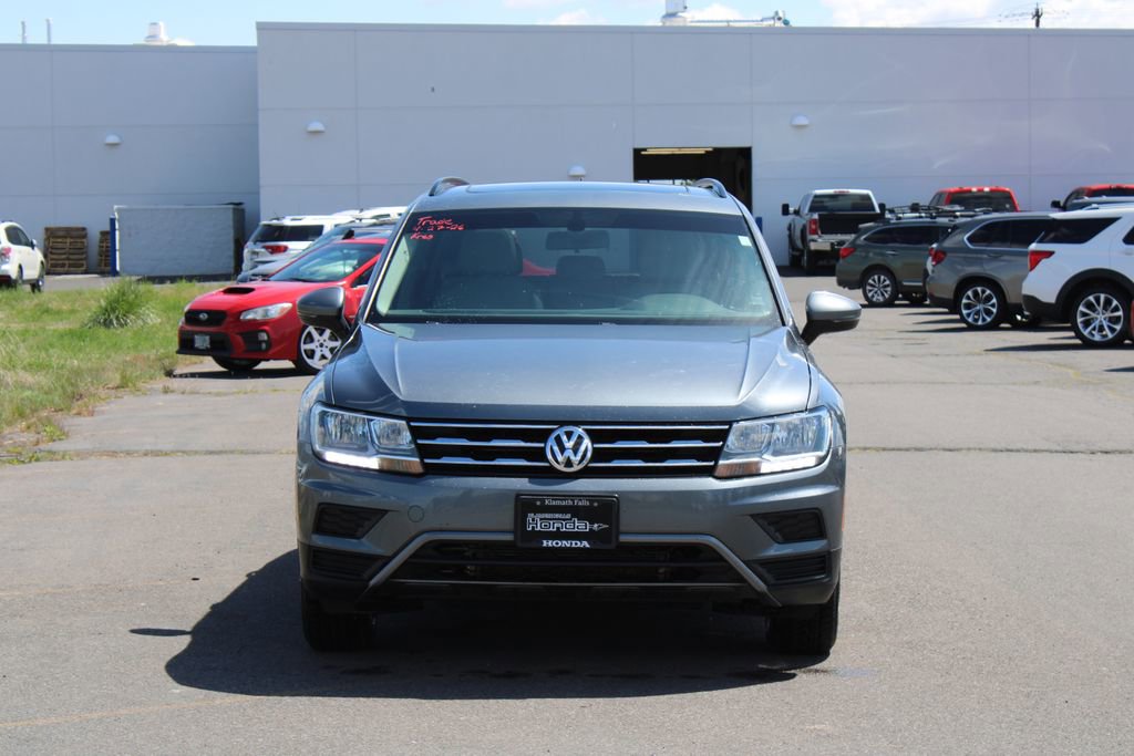 Used 2018 Volkswagen Tiguan SE w/ Panoramic Sunroof Package AWD/4WD image 8