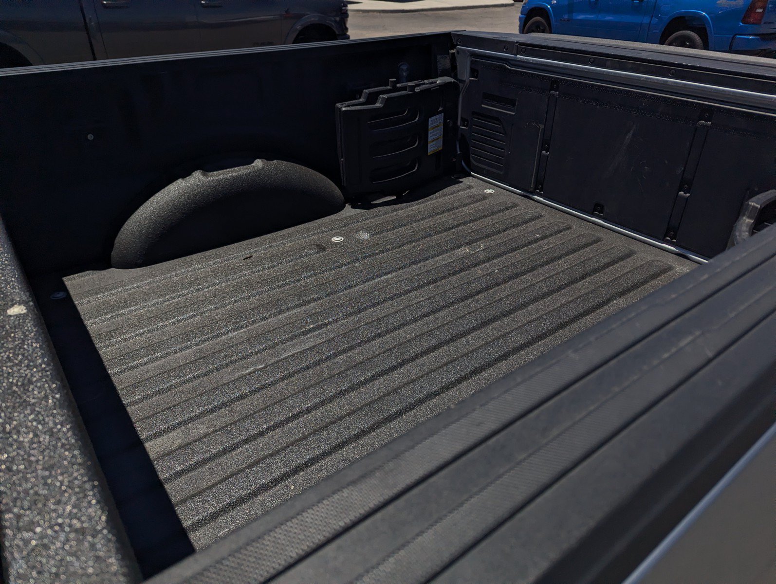 Used 2023 Ford F150 Lariat w/ Equipment Group 502A High AWD/4WD image 8