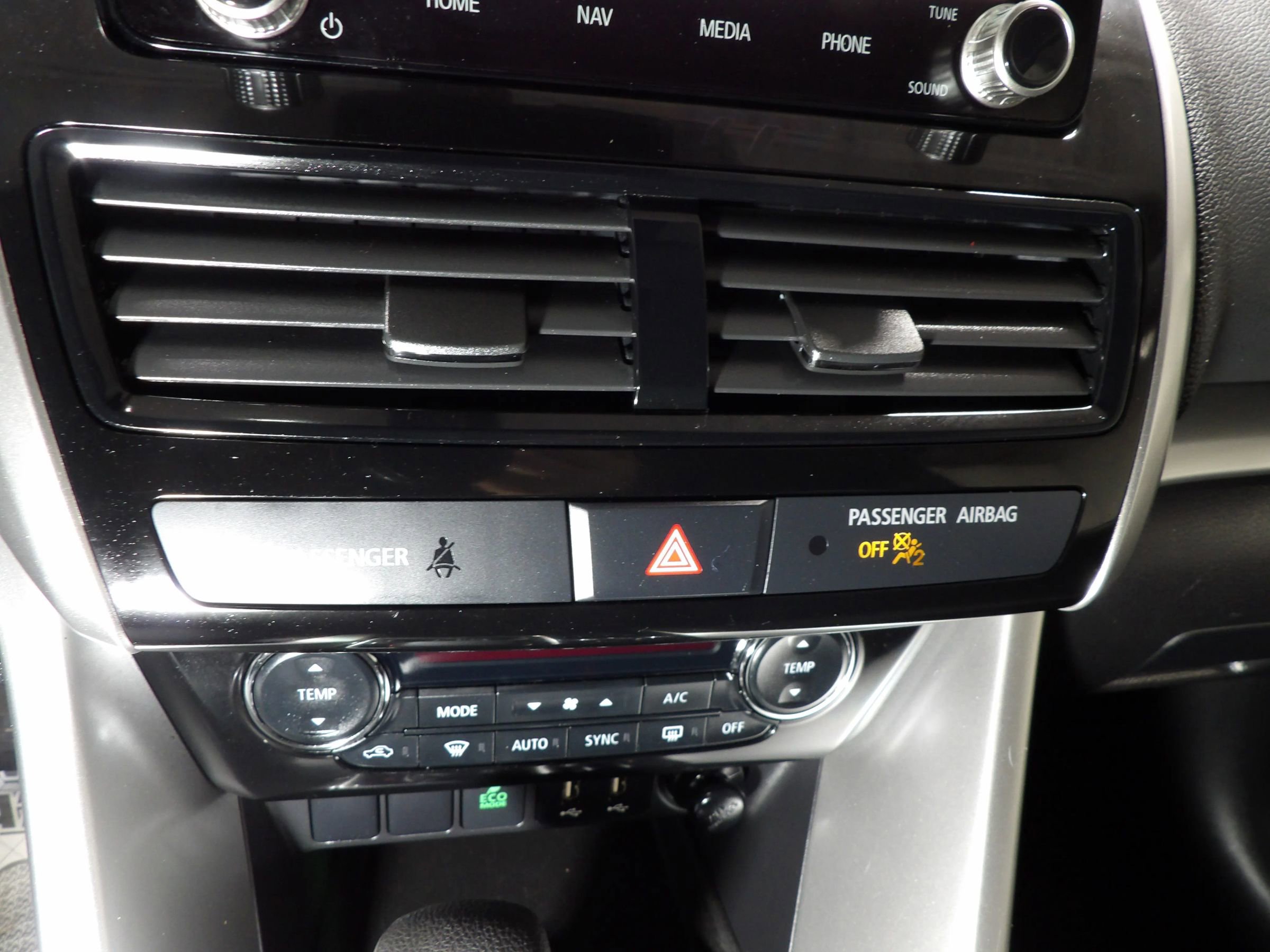 Used 2025 Mitsubishi Eclipse Cross SE image 19