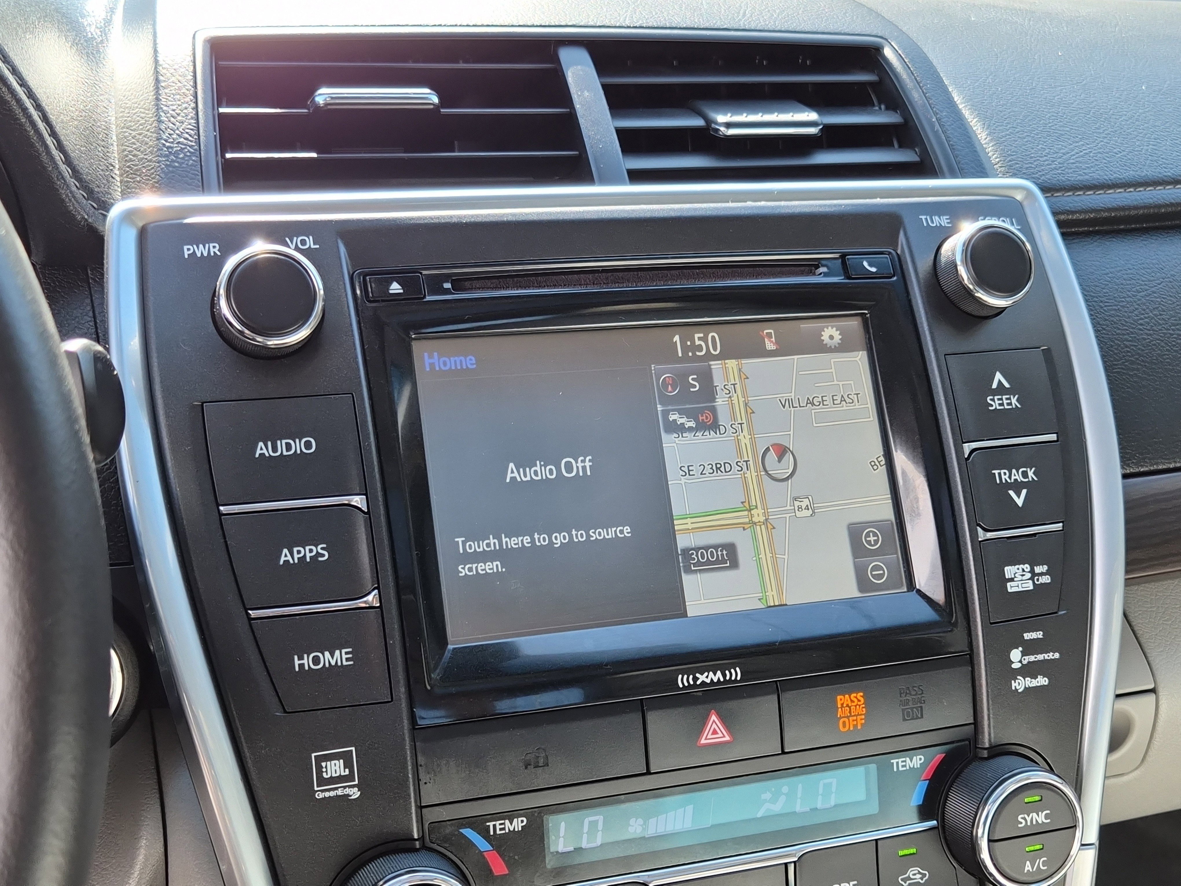 Used 2016 Toyota Camry XLE w/ Moonroof Package image 26