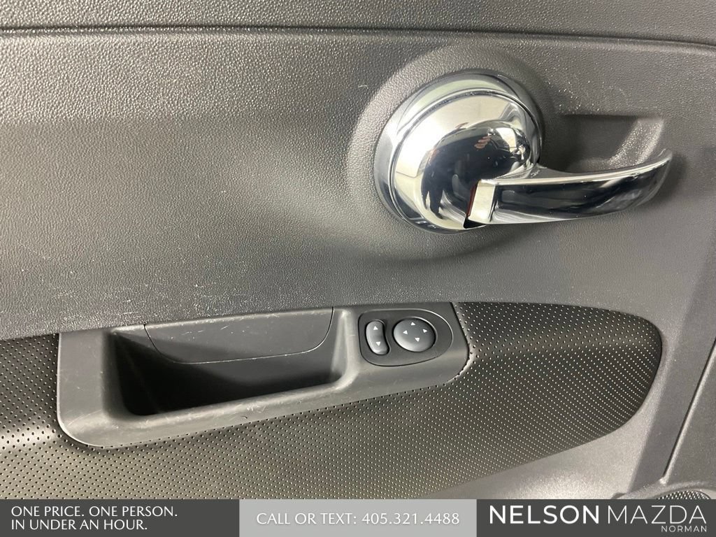 Used 2018 FIAT 500 Pop w/ Urbana Appearance Package FWD image 16