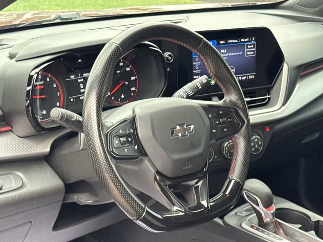 Certified 2024 Chevrolet Trax RS FWD image 33