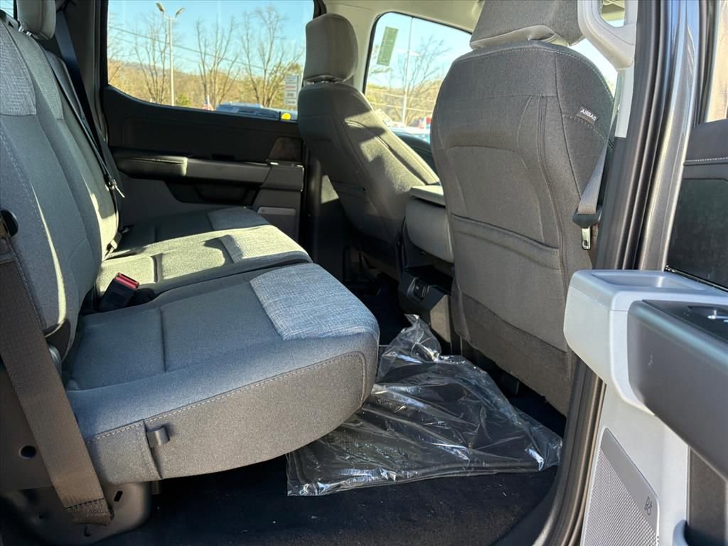 New 2026 Ford F250 XLT w/ XLT Premium Package image 19