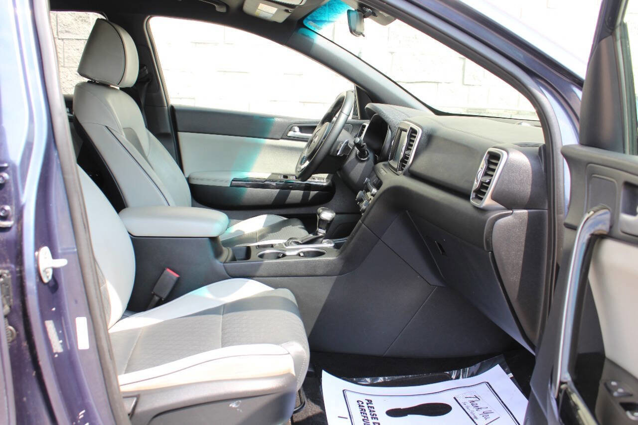 Used 2018 Kia Sportage EX w/ EX Sport Appearance Package image 16