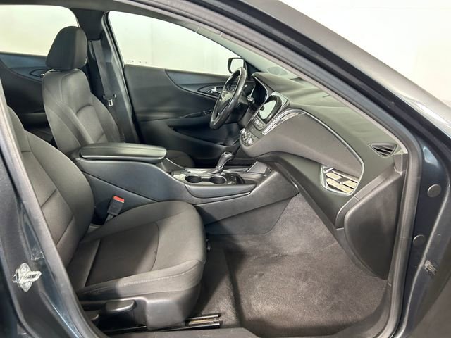 Used 2018 Chevrolet Malibu LT image 29