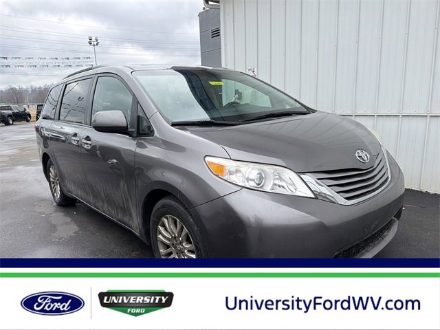 Used 2017 Toyota Sienna XLE w/ XLE Navigation Package