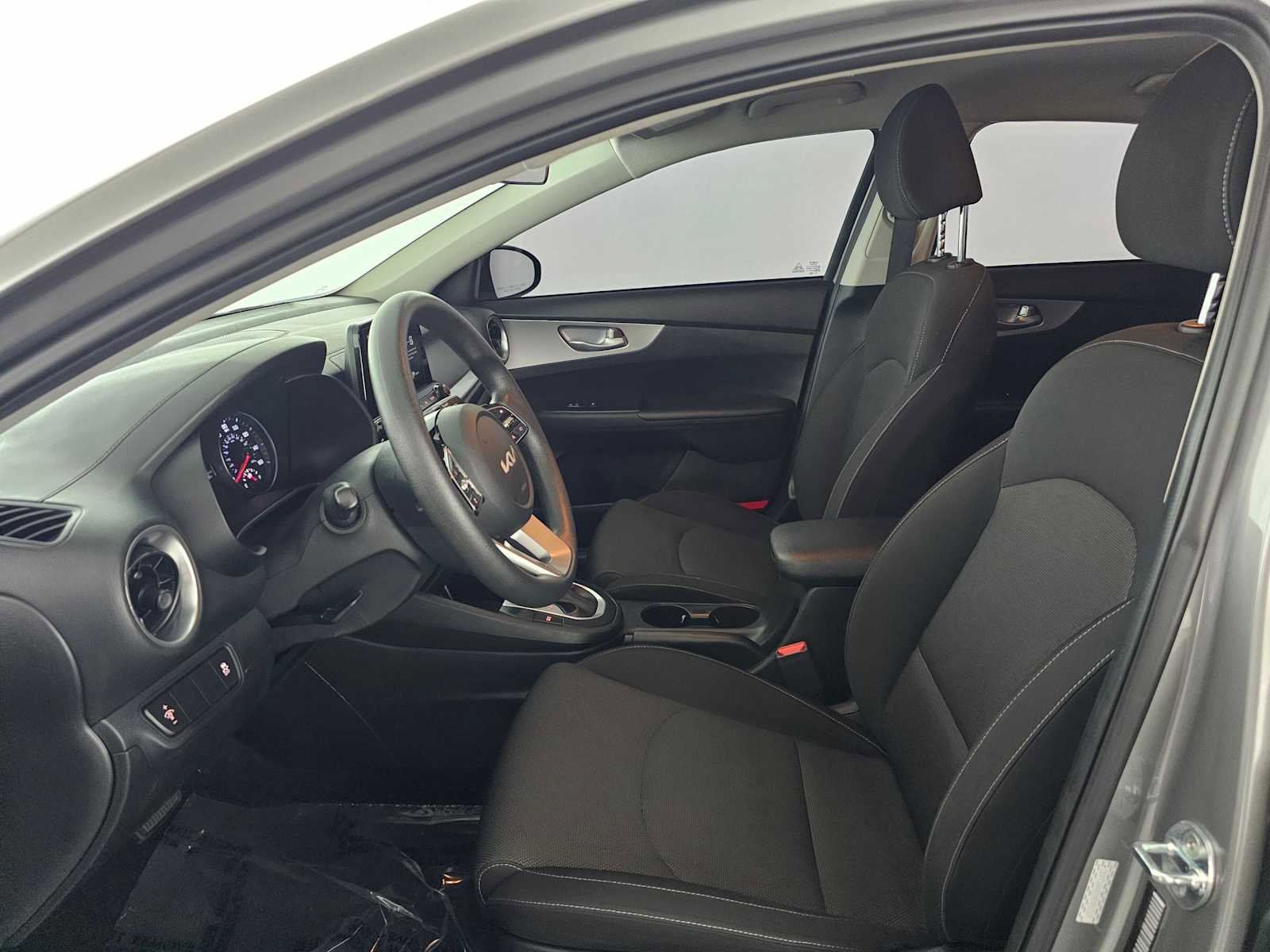Used 2022 Kia Forte LXS FWD image 20