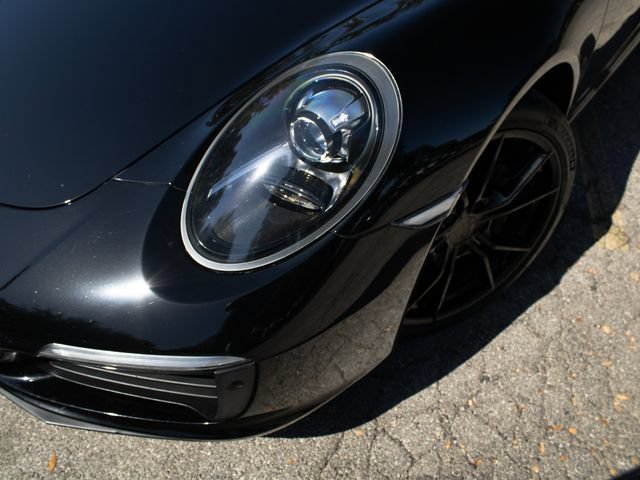Used 2018 Porsche 911 Carrera RWD image 8