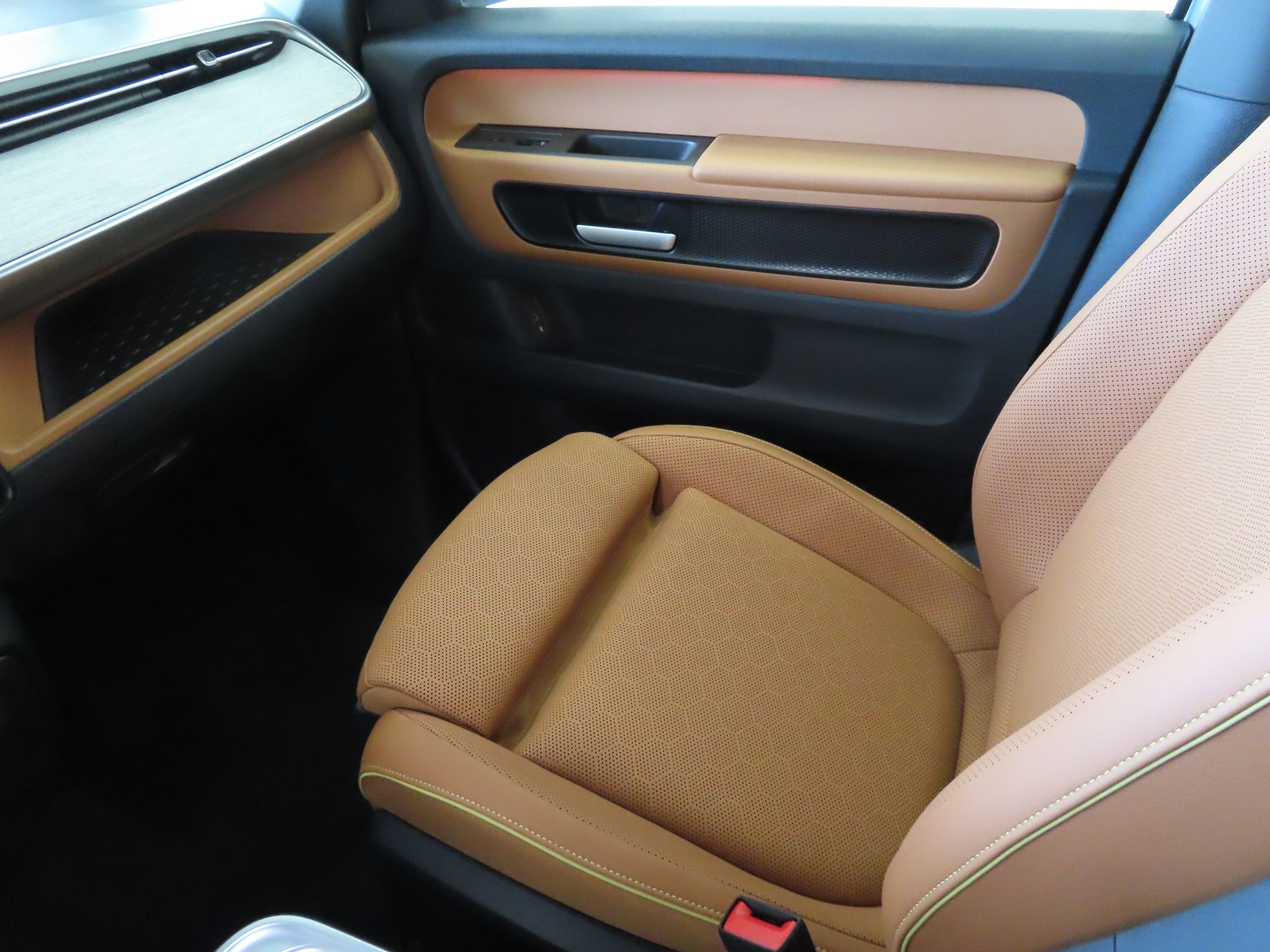 New 2025 Volkswagen ID. Buzz Pro S image 21