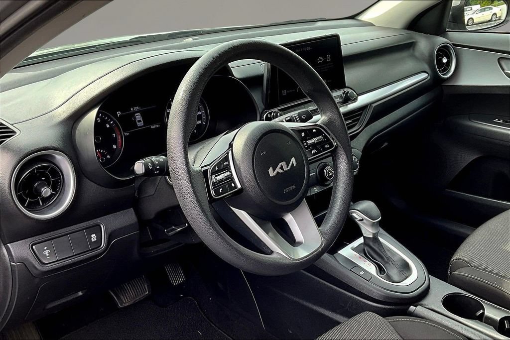 Used 2023 Kia Forte LXS FWD image 13
