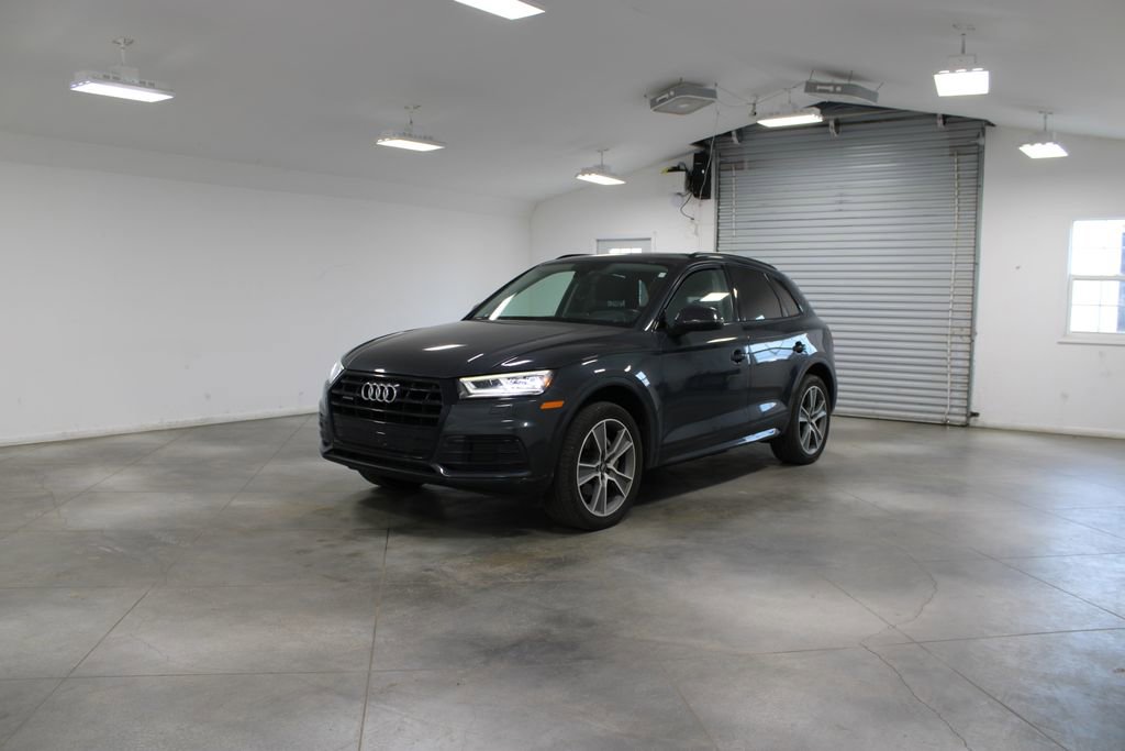 Used 2019 Audi Q5 2.0T Premium Plus w/ Premium Plus Package AWD/4WD image 4