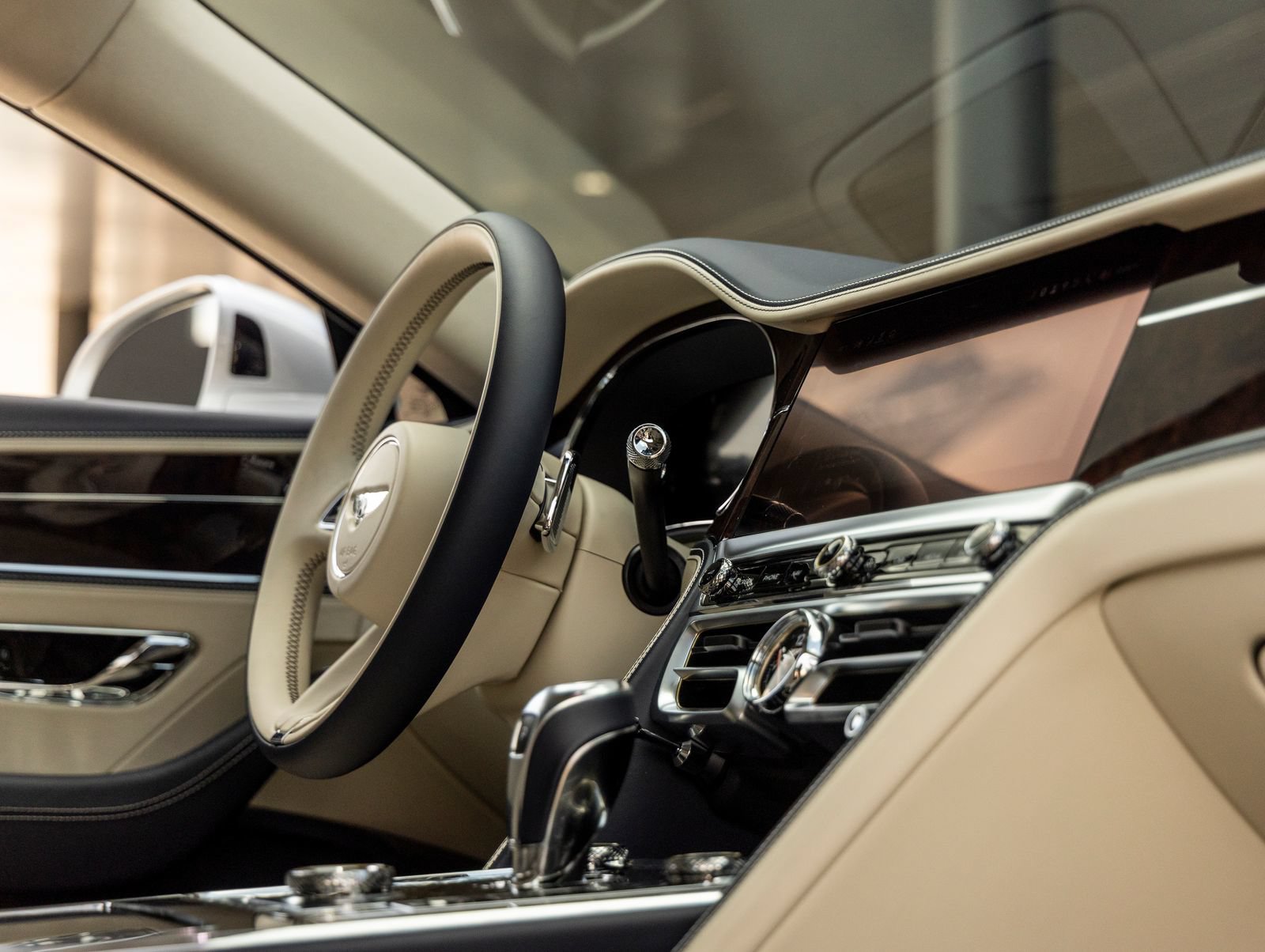 Used 2026 Bentley Flying Spur V8 AWD/4WD image 53