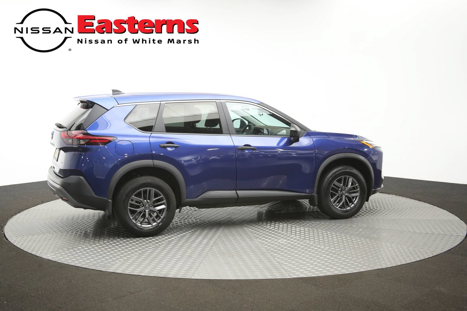 Used 2023 Nissan Rogue S AWD/4WD image 43