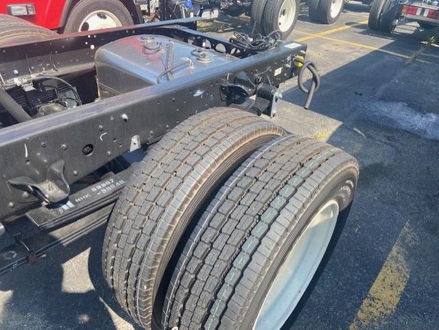 New 2024 Chevrolet Low Cab Forward 5500XD image 5