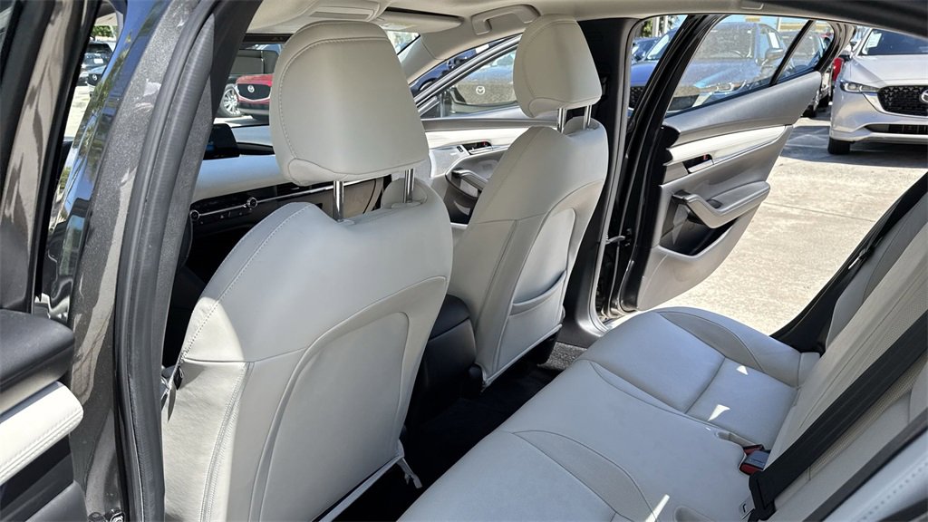 Used 2024 MAZDA MAZDA3 2.5 Turbo Sedan w/Premium Plus image 35