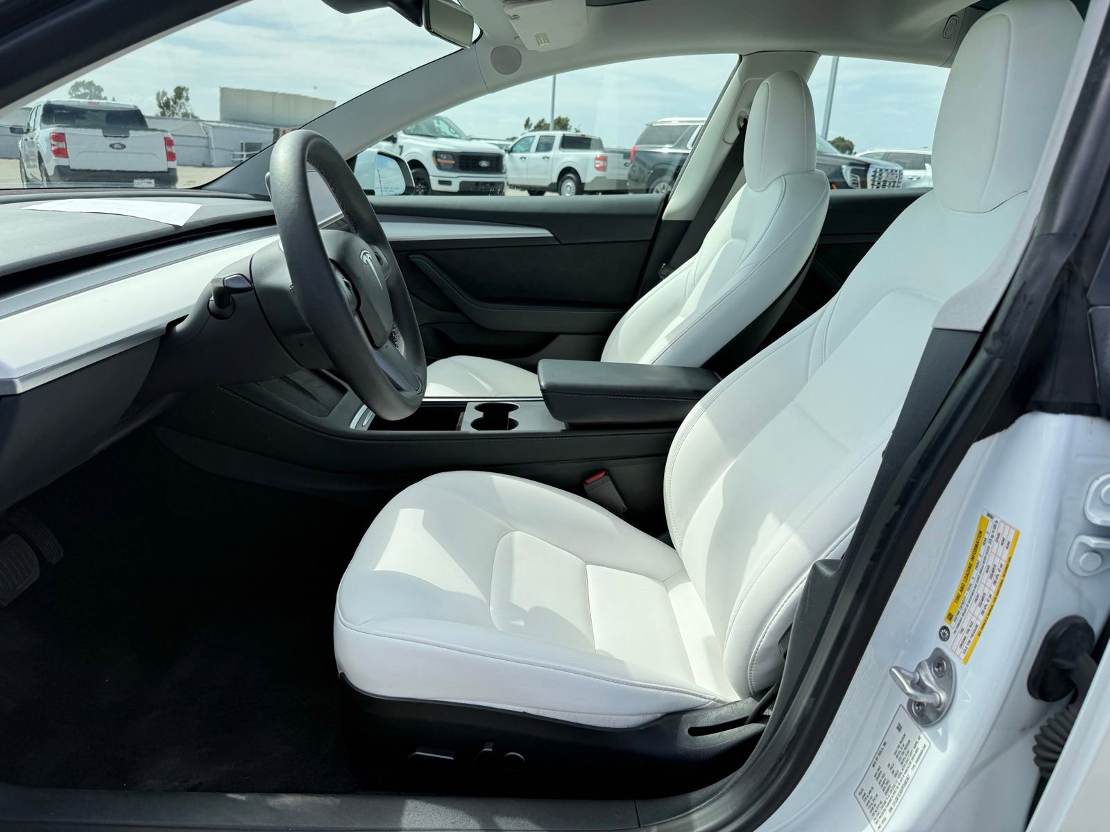 Used 2023 Tesla Model 3 Standard Range RWD image 5