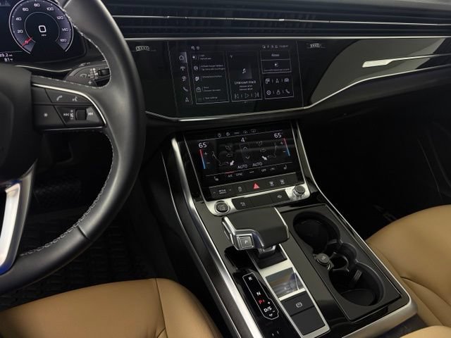 Used 2025 Audi Q7 2.0T Premium AWD/4WD image 25