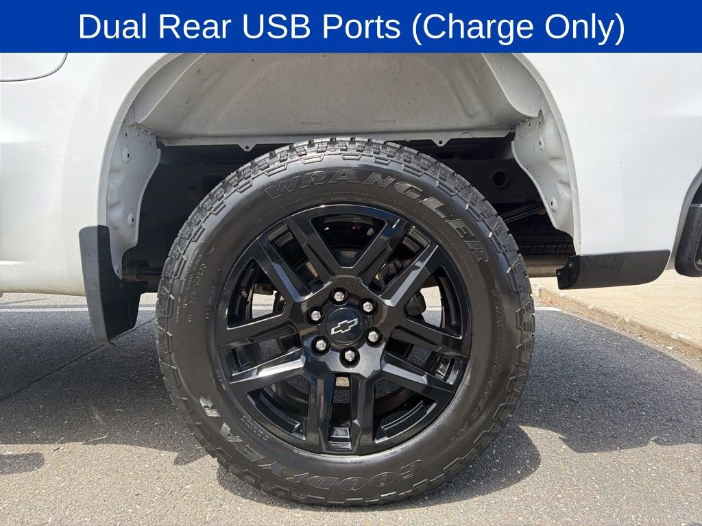 Certified 2023 Chevrolet Silverado 1500 Custom Trail Boss w/ LPO, Dark Essentials Package AWD/4WD image 14