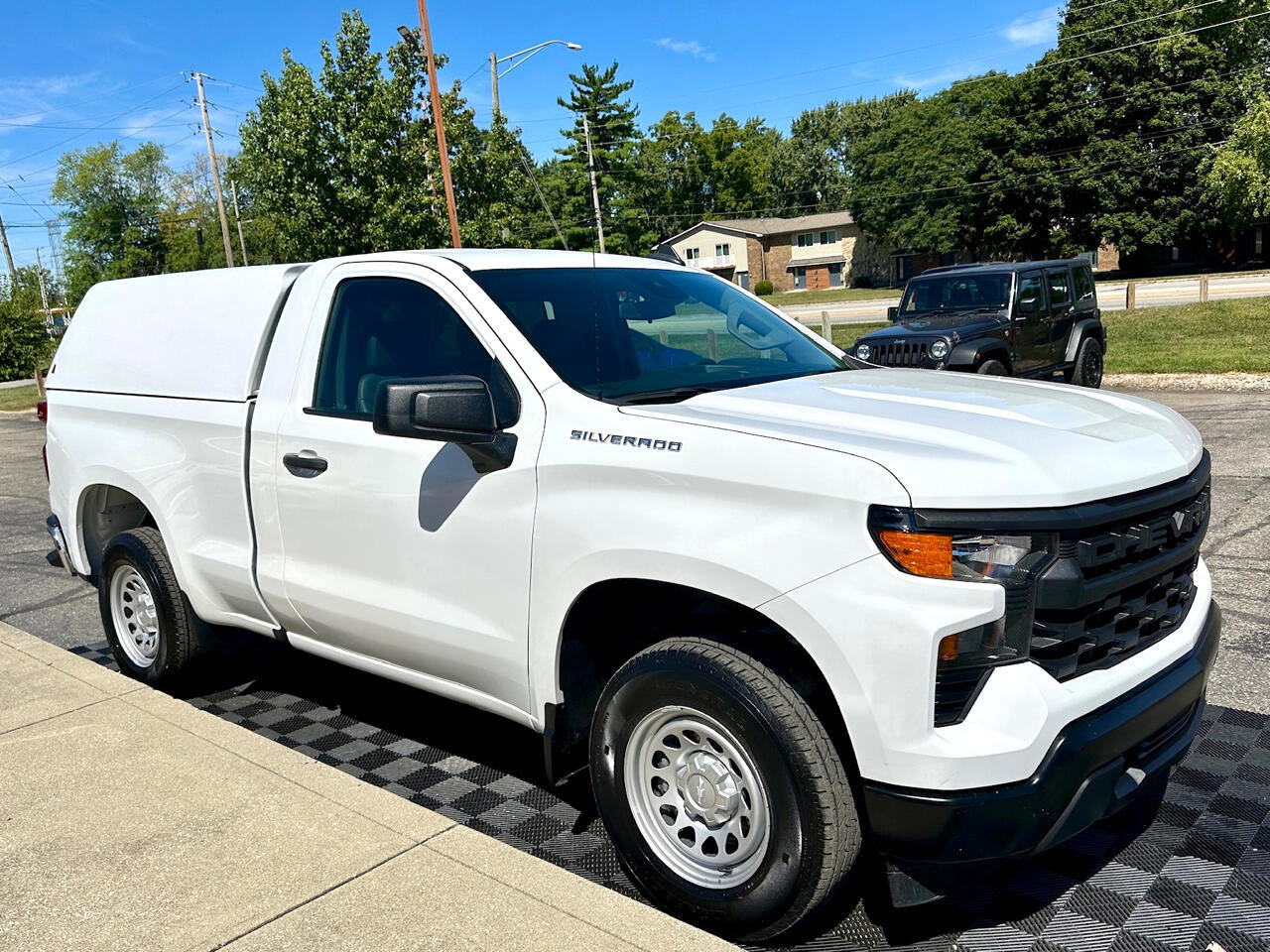 Used 2023 Chevrolet Silverado 1500 W/T image 2