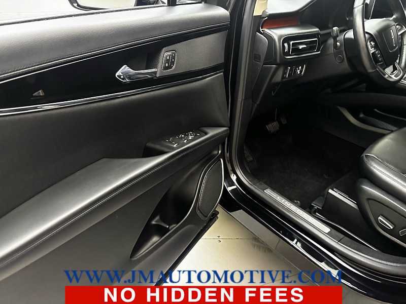Used 2022 Lincoln Nautilus Reserve AWD/4WD image 14