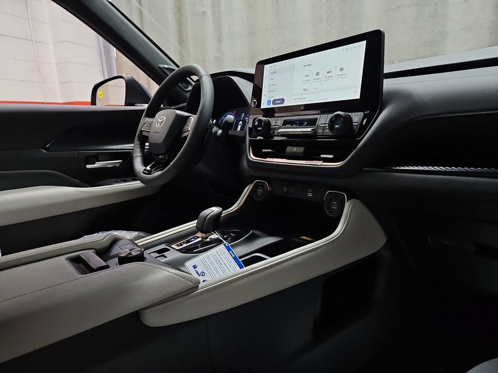 New 2026 Toyota Grand Highlander AWD Hybrid image 23