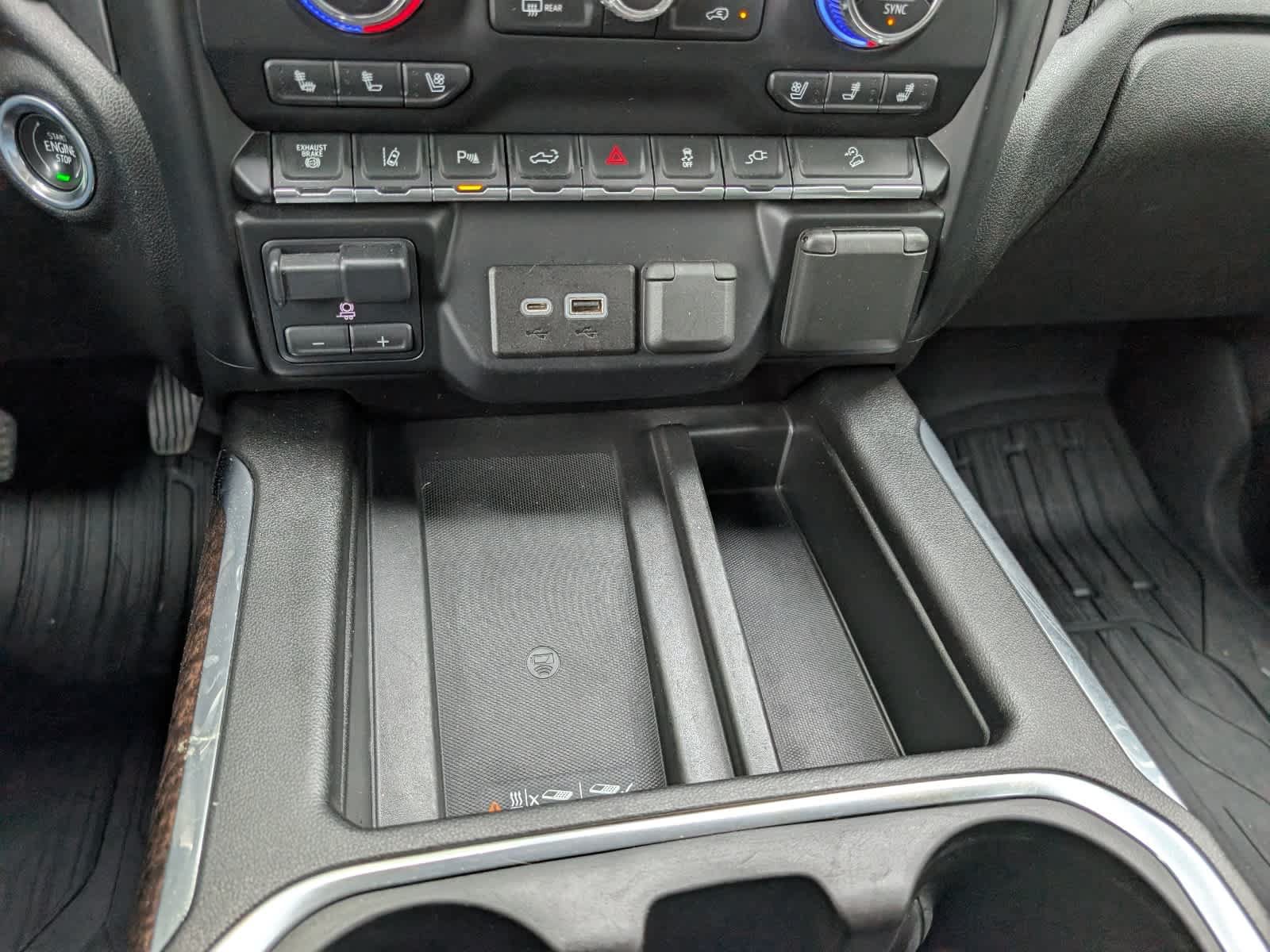 Used 2020 GMC Sierra 3500 Denali w/ Technology Package AWD/4WD image 25